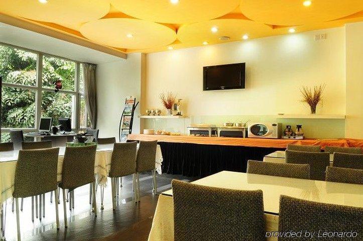 Guangzhou Colorful Days Hotel المطعم الصورة